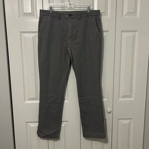 Old Navy Men's Gray Chinos